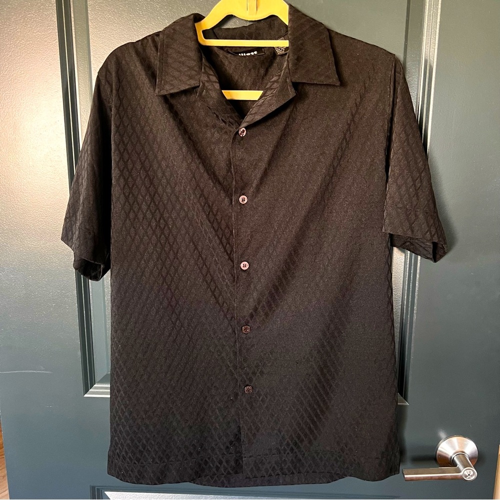 Elliott Black Club Shirt